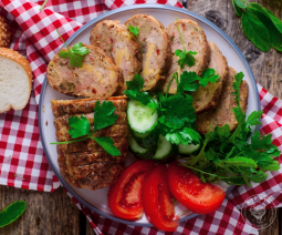 Курячий рулет з сиром